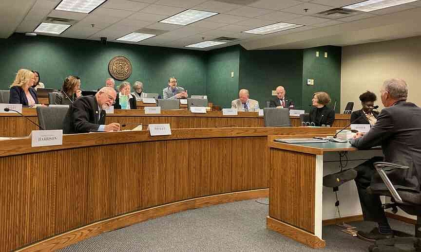 Missouri lawmakers advance proposal to make non-opioid pain treatments more accessible