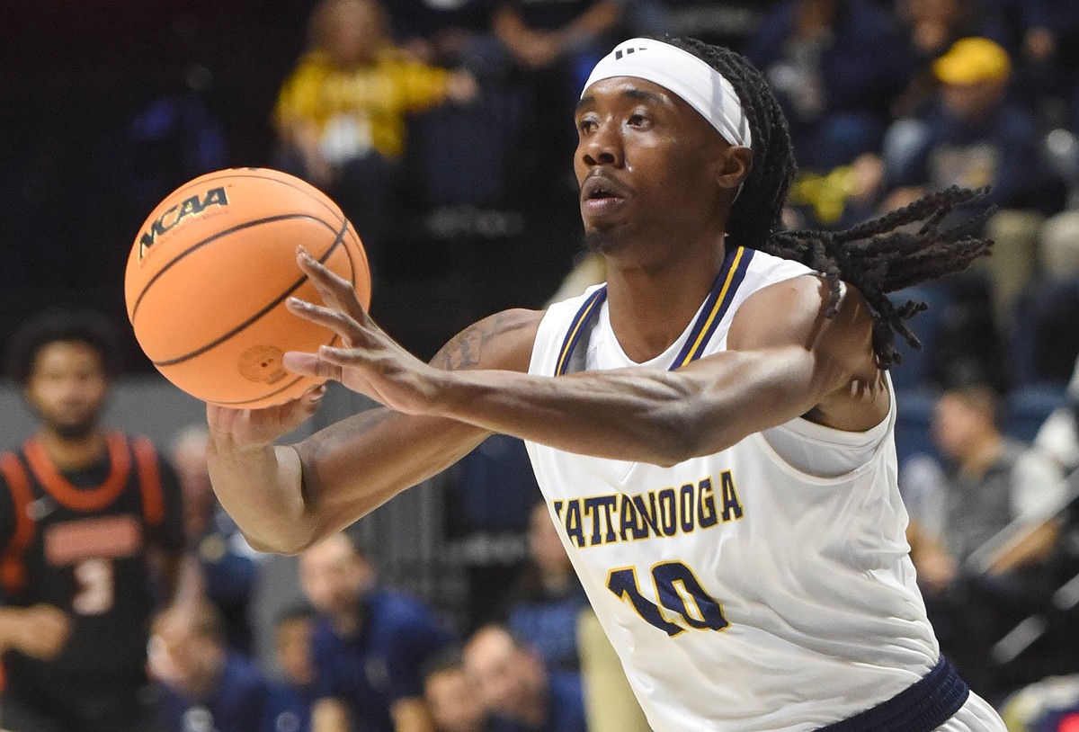 UTC men show more fight in second half, but skid hits four games ...