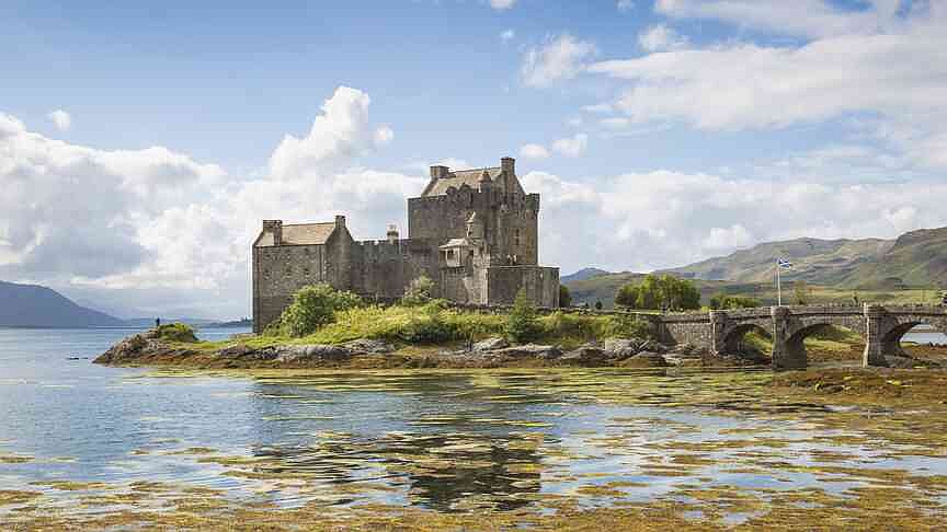 The ‘wet and misty land’: A sentimental journey to Scotland