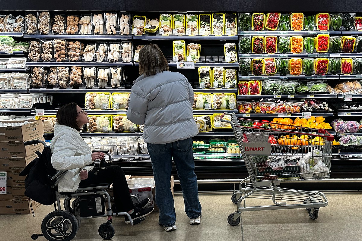 Community voice: Claims of household wealth gains misdirect from top 1%