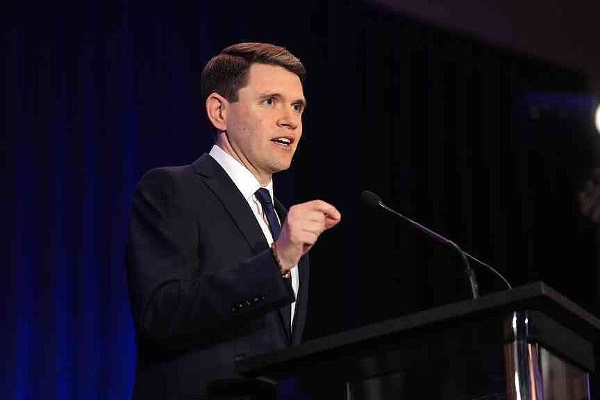 ELECTION 2026 | Stephen Colbert says CBS lawyers pulled James Talarico interview as early voting begins in Texas