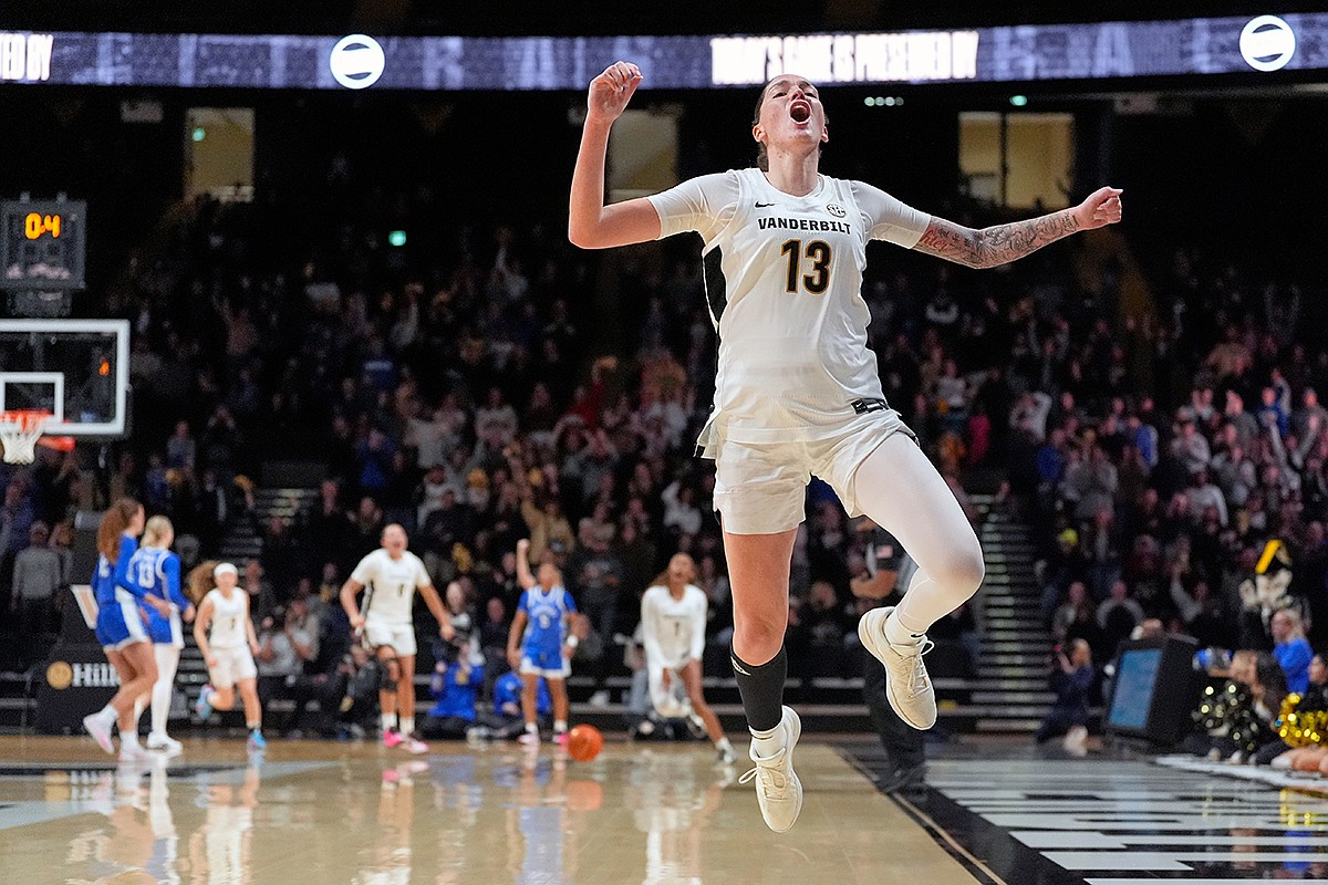 Vanderbilt escapes Kentucky’s upset bid in SEC hoops showdown