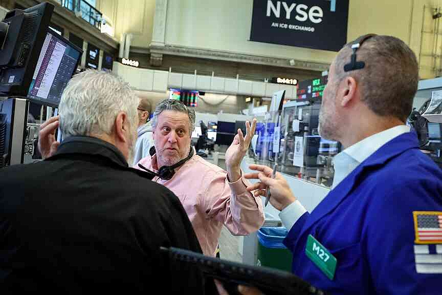 Wall Street hit hard Friday, stocks suffer biggest monthly decline in last year