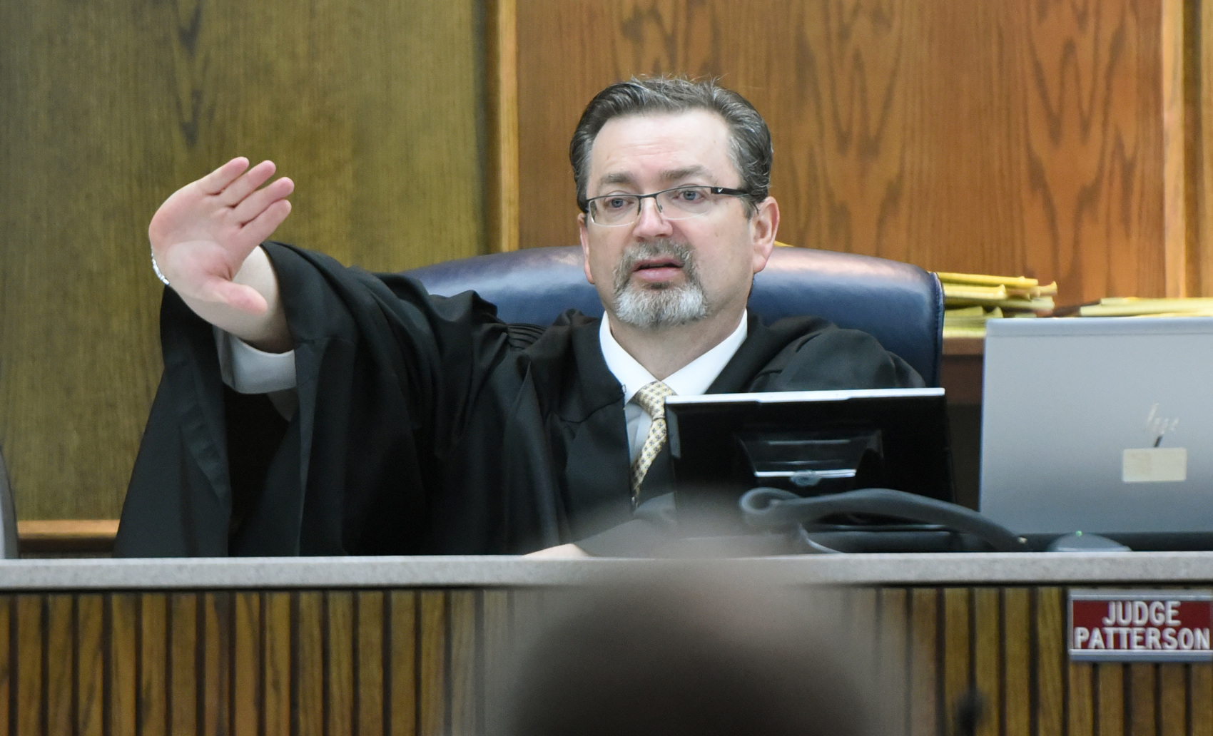 Staff photo by Matt Hamilton / Judge Boyd Patterson talks to potential jurors in the trial of Melvin Evans at the Courts Building.