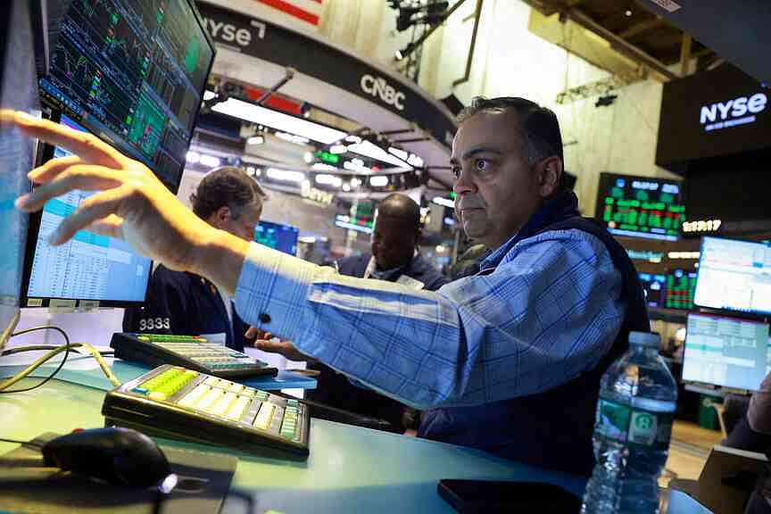 Stocks tumble, Dow confirms it was in correction territory