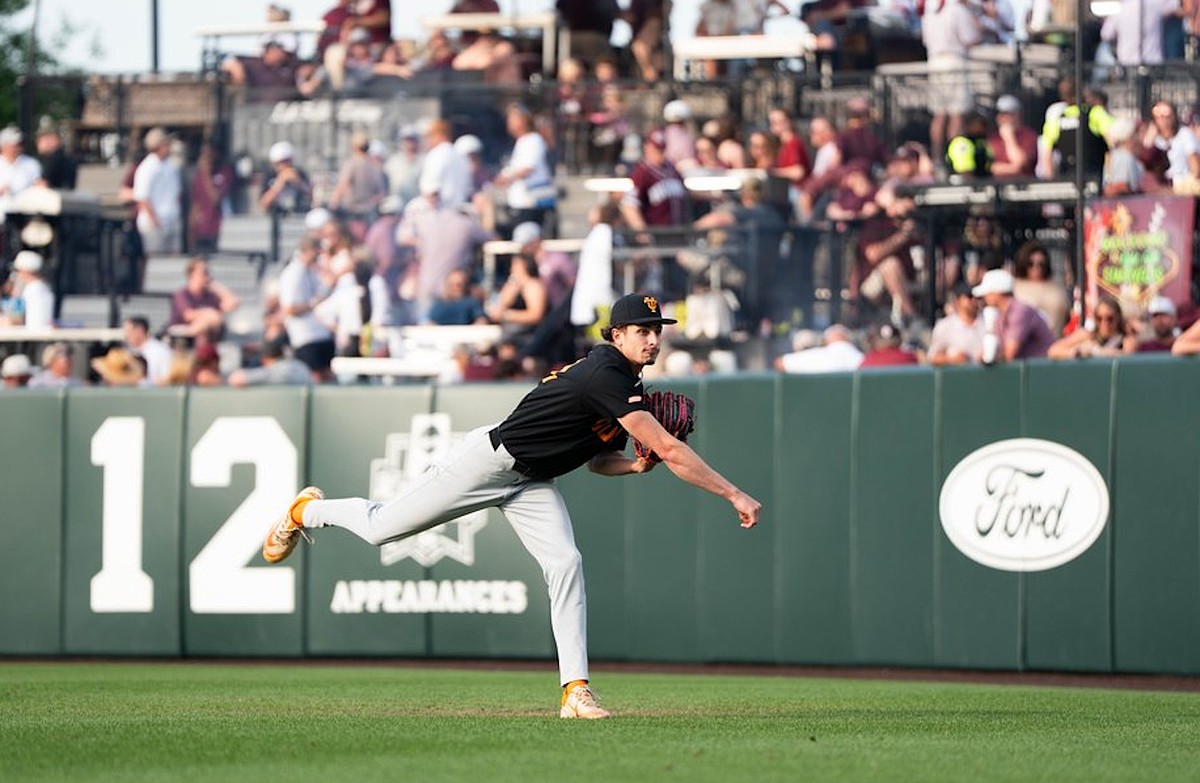 Vols win series in Starkville; Pickens no-hits Kentucky