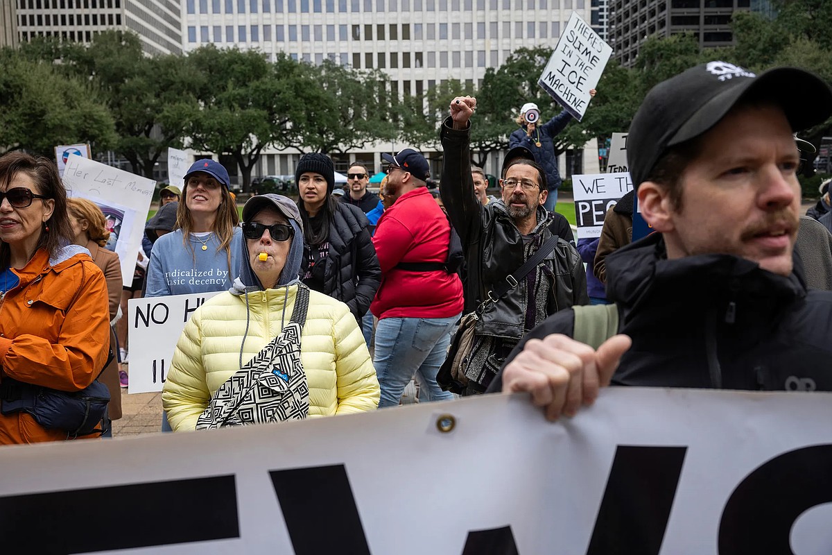 Texas Issue Texas cities try to address citizen anger over immigration crackdown ...