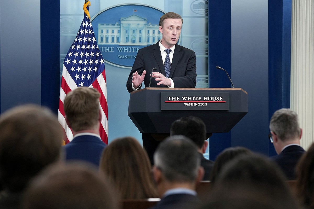 STAFF PICK | 'The Long Game' national security podcast