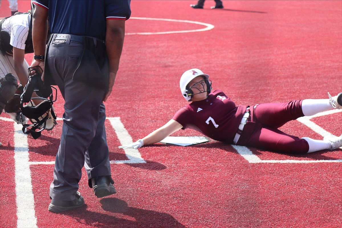 Prep Softball: Atlanta stays alive with win over White Oak