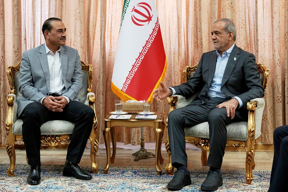 Trump says a deal with Iran and opening of Strait of Hormuz are ...