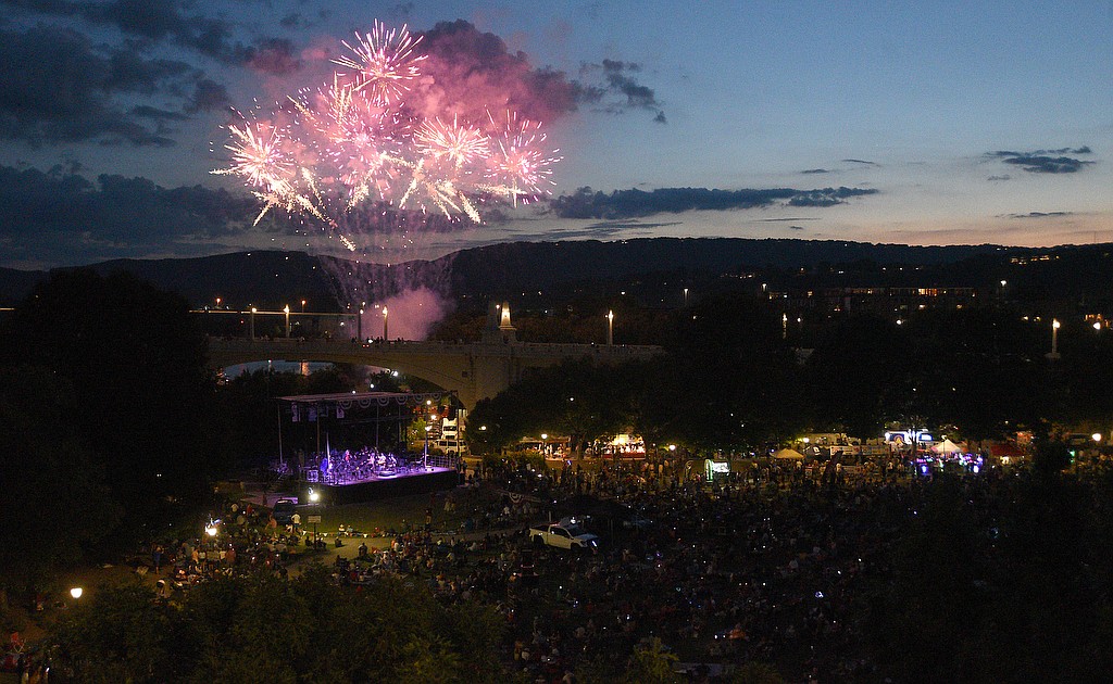 Hamilton County to Host Drone Show for America's 250th Anniversary - News Directory 3