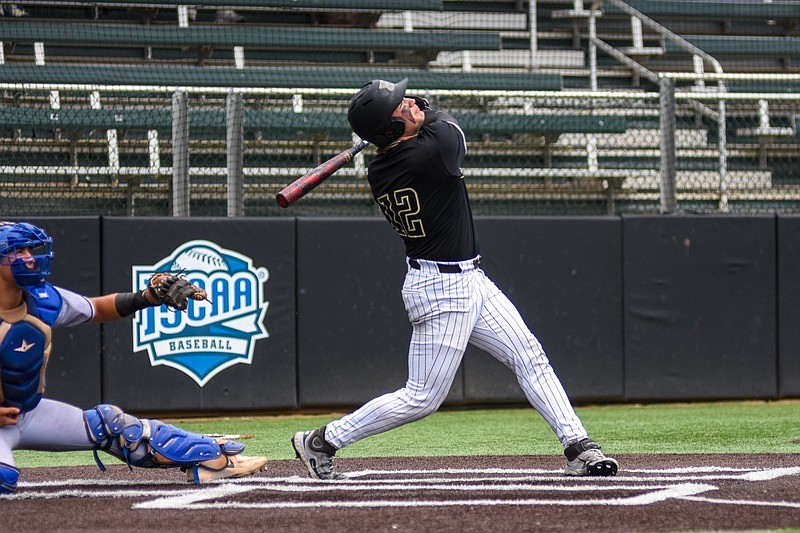 Baseball: Ty Waid announces transfer to Missouri
