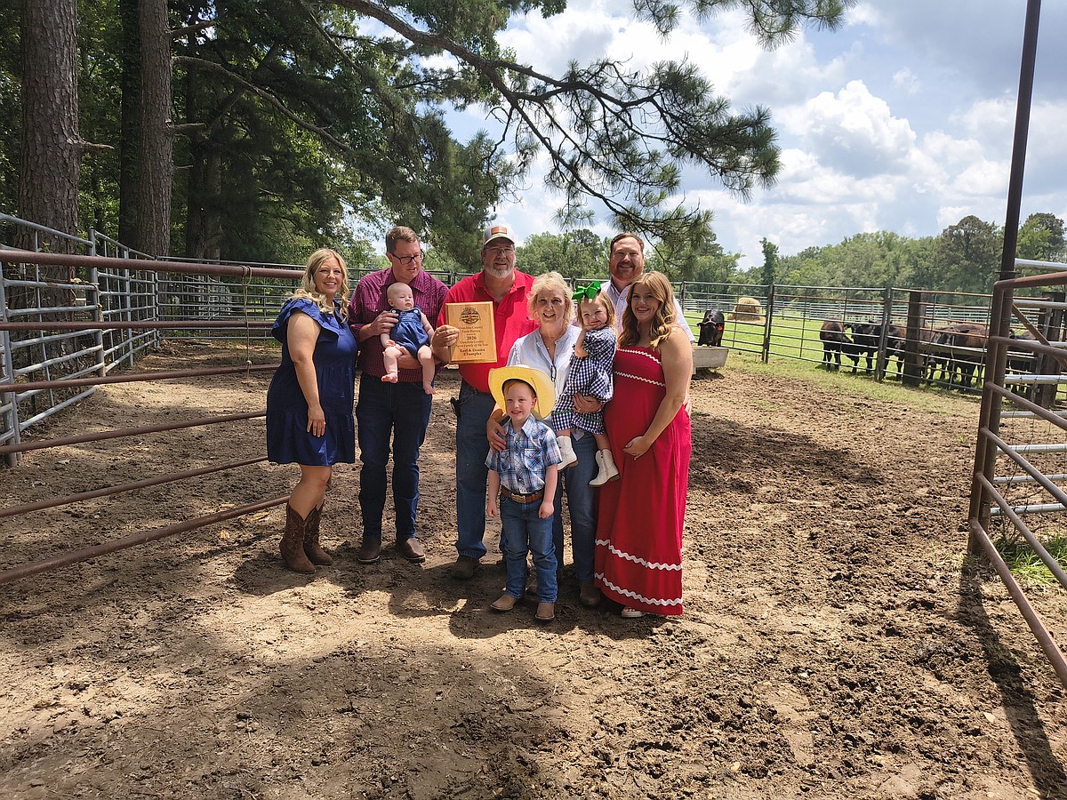 Earl and Donna Crumpler nominated as Ouachita County Farm Family of the Year