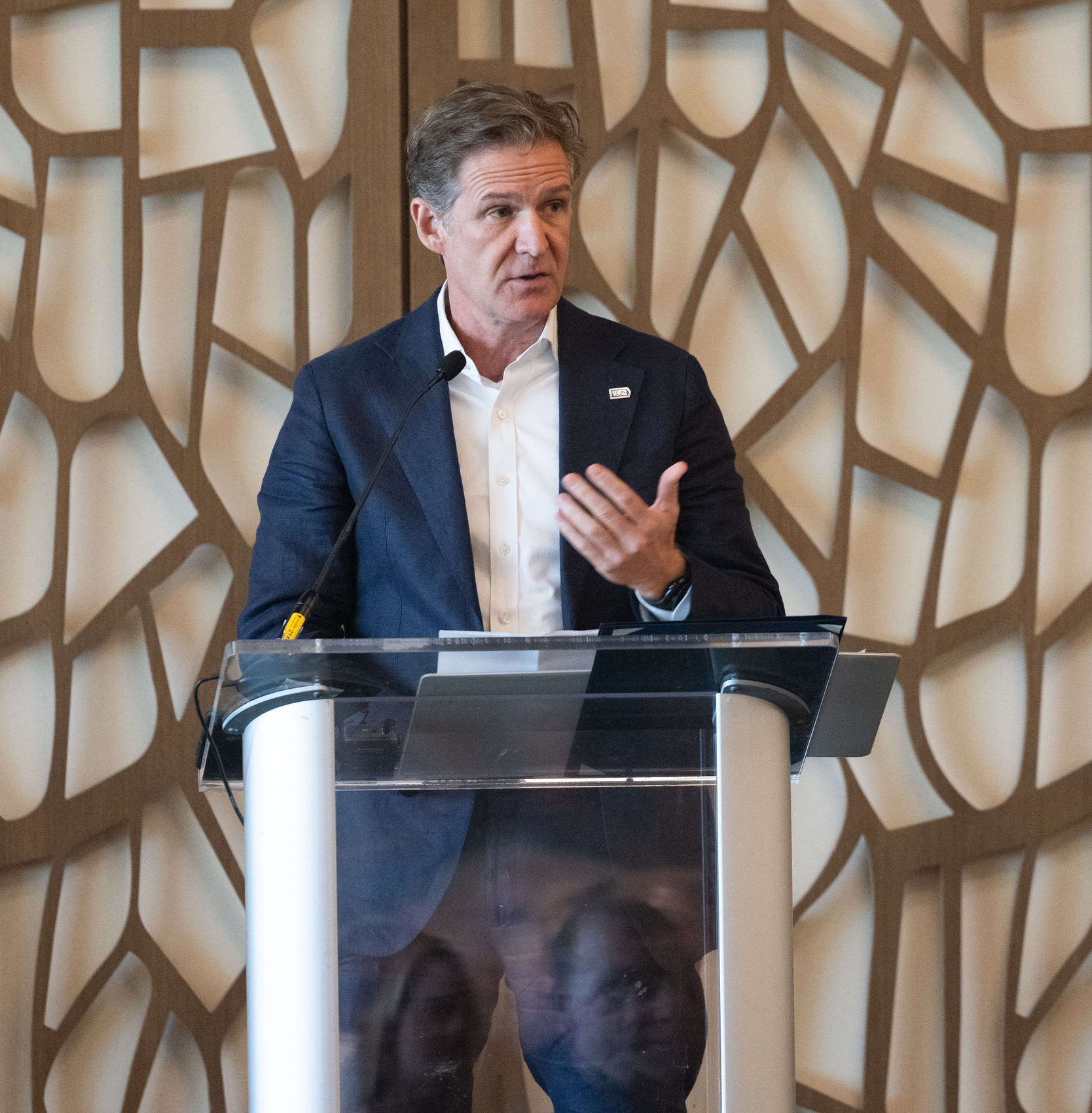 Staff photo by Larry Sullivan II / Chattanooga Mayor Tim Kelly speaks during the River City Co.'s 40th anniversary celebration at the Westin hotel.