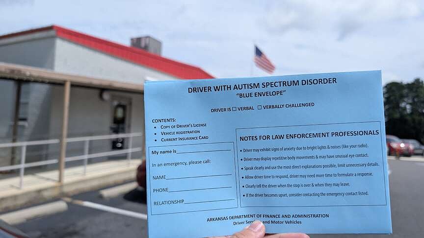 Blue and Green Envelope Program helps improve safety in traffic stops for drivers with mental illness and autism spectrum disorder