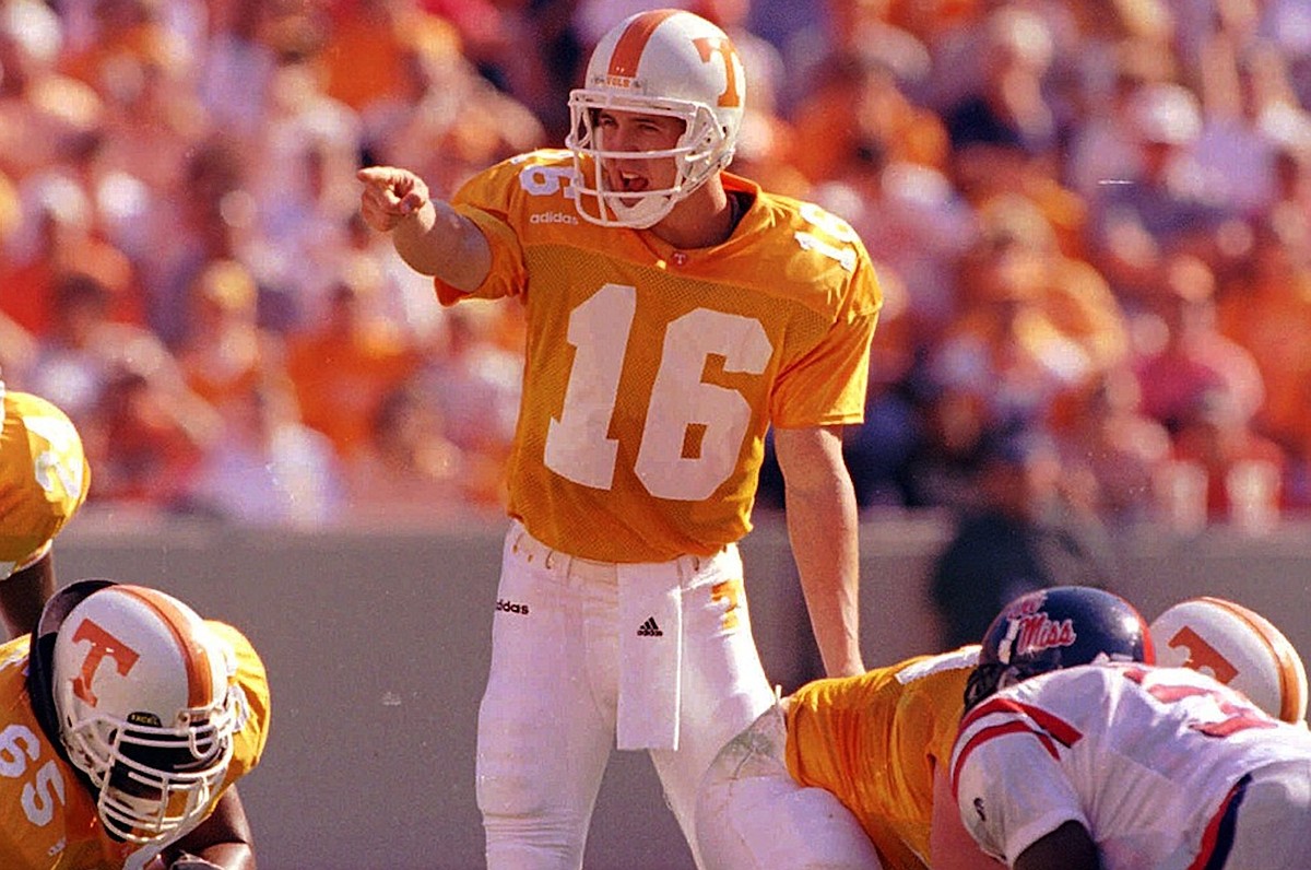 Peyton Manning says Horns-Vols rooting interest a ‘no-brainer'
