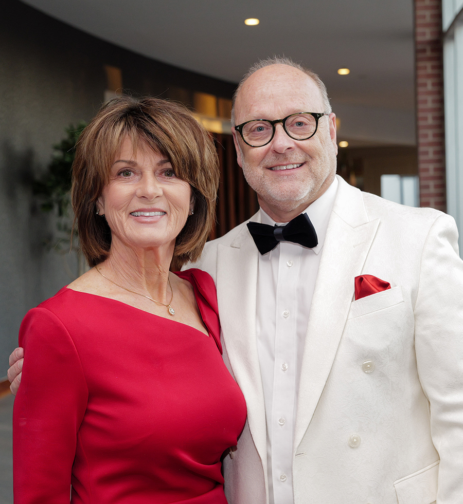 Photo by Mark Gilliland / Janet & Todd Plain