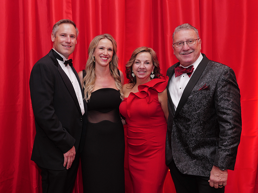 Photo by Mark Gilliland / John & Lauren Barlew and Lorrie & Mike Holland