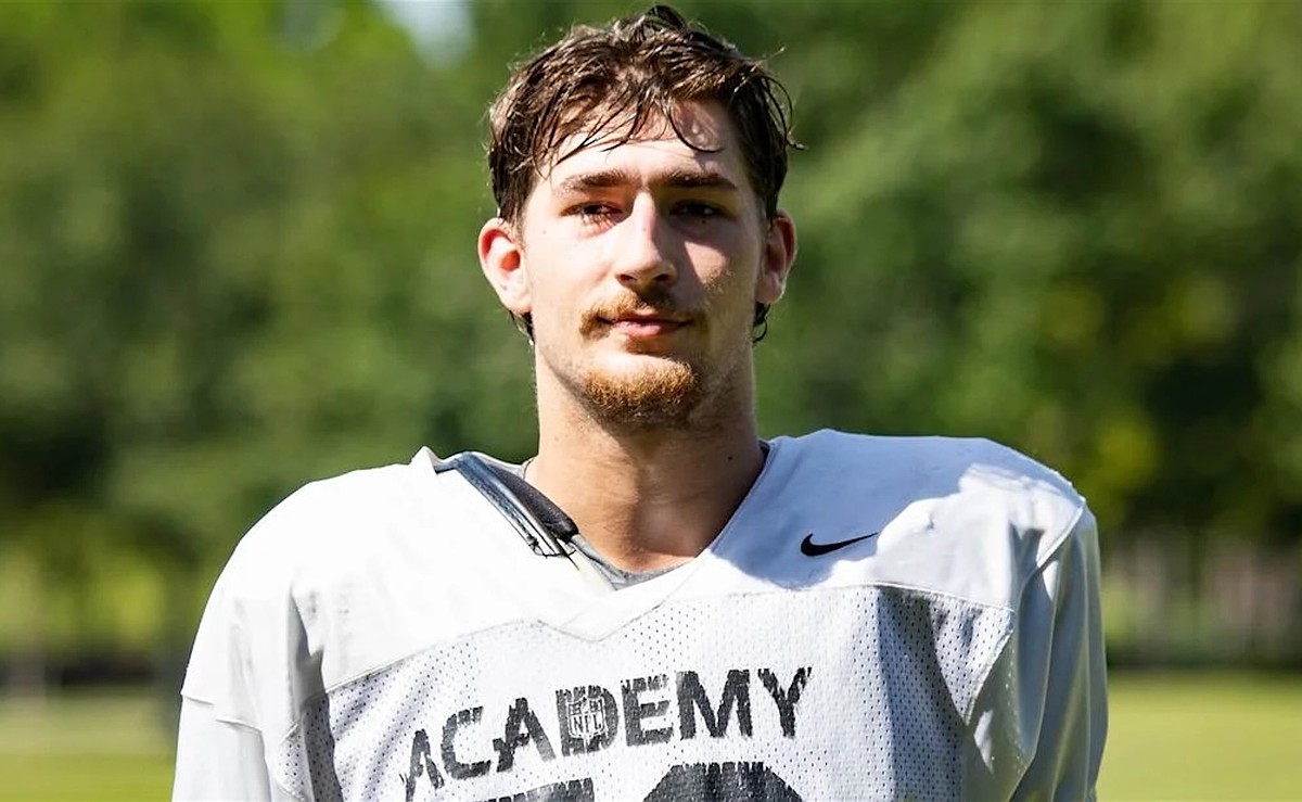 German tackle becomes 17th commitment for Vols