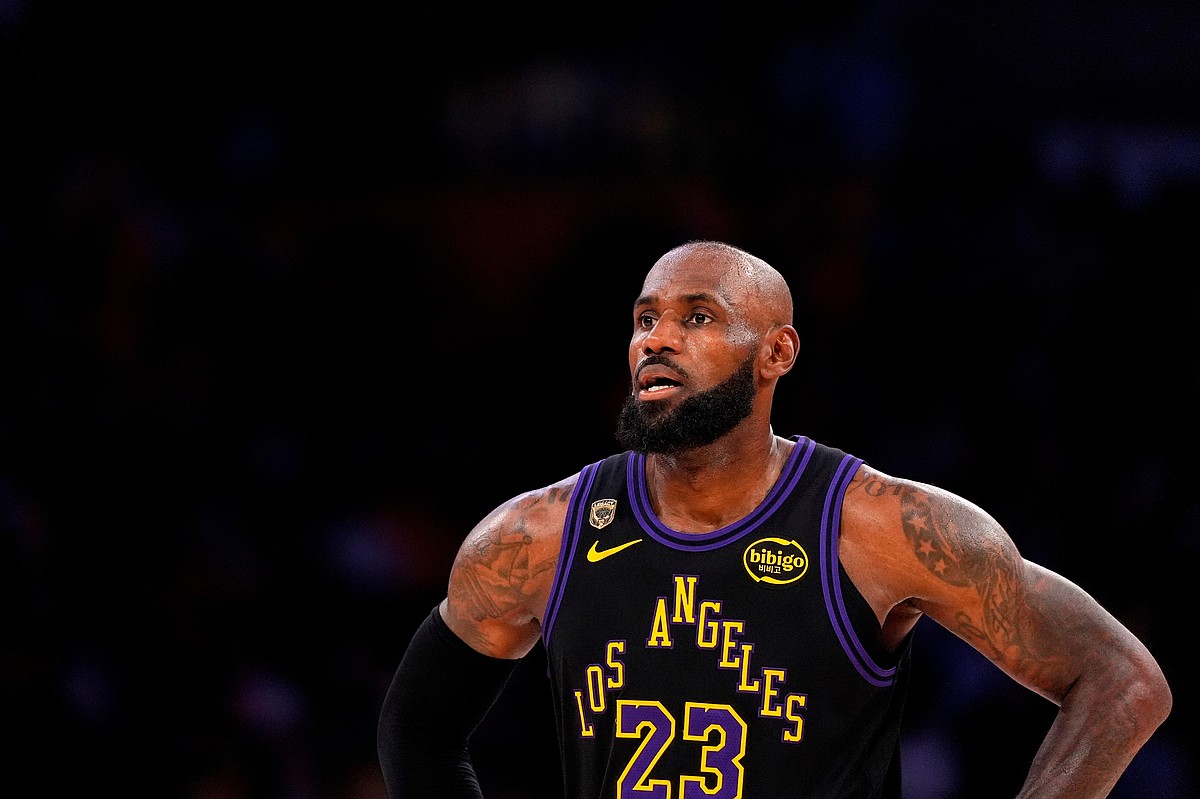 5 - at - 10 : Weekend losers ( Philly fans ) and losers ( MLB Hall of Fame ) and LeBron big choice