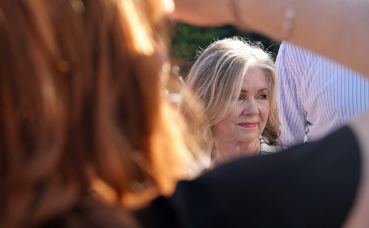 Blackburn , Rose hold dueling Hamilton County rallies in race for governor