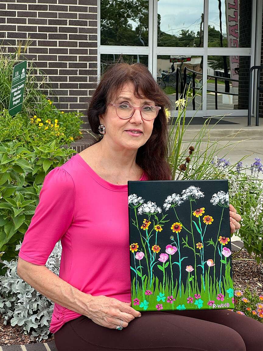 SAAC hosts “Wild About Flowers” Corks & Canvas Workshop led by Ramona Wood
