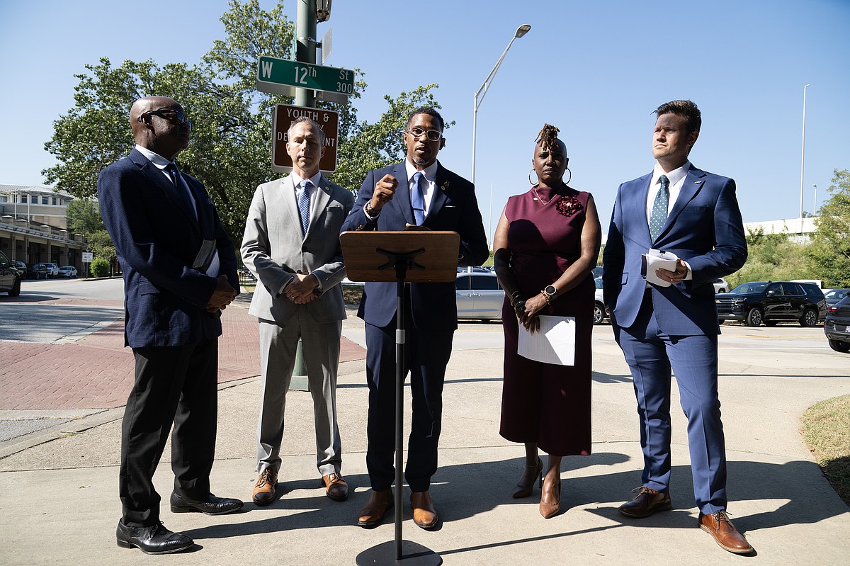Democratic Hamilton County commissioners call for election to fill school board vacancy