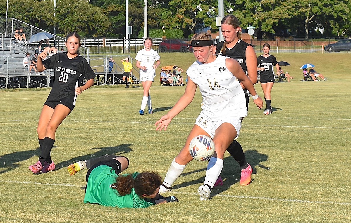 Saylor Schalk scores four second-half goals to fuel Notre Dame in comeback road victory