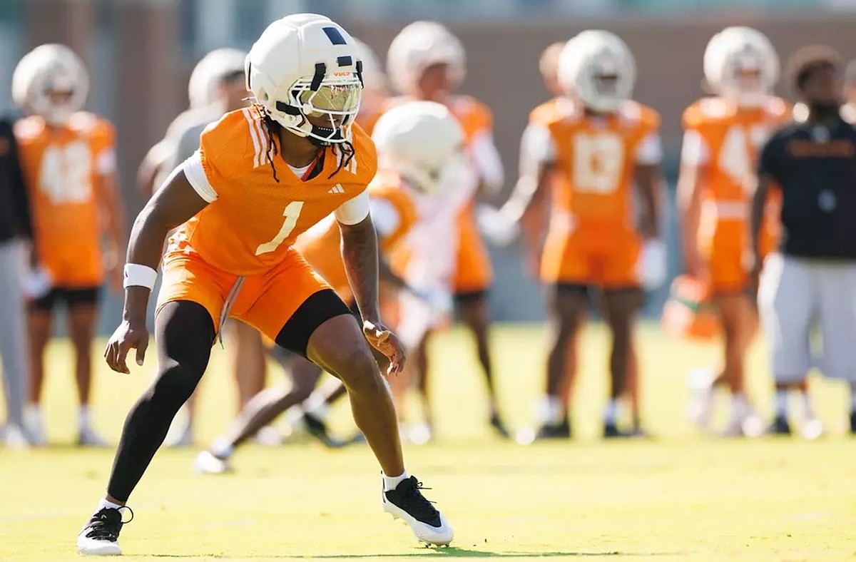 Vols transfer safety TJ Metcalf no stranger to sizable stadiums