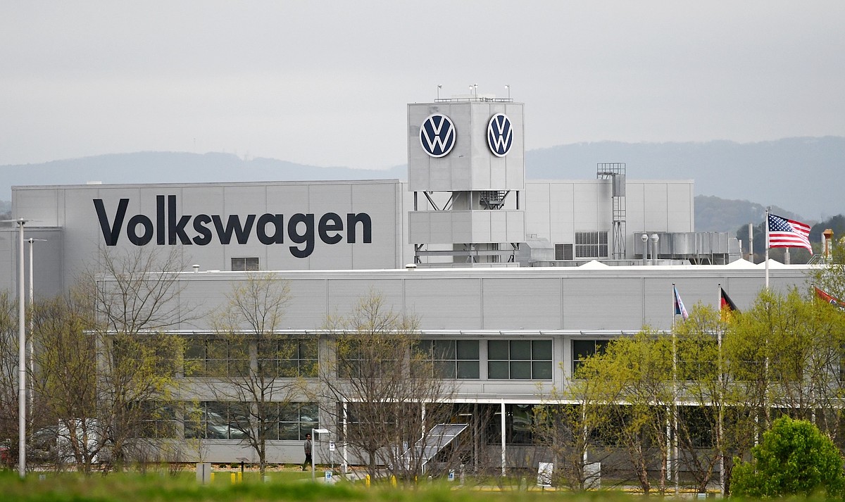 Volkswagen ???very committed??? to Chattanooga amid 100K job cuts