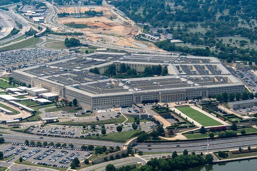 In major leak hunt, Pentagon gives polygraph tests to joint staff members