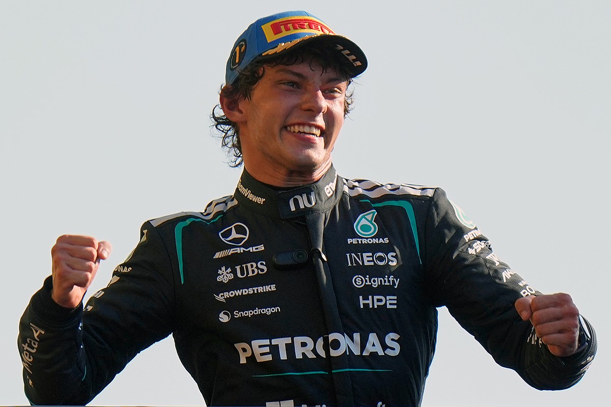 Kimi Antonelli storms back to win Italian Grand Prix after starting 19th
