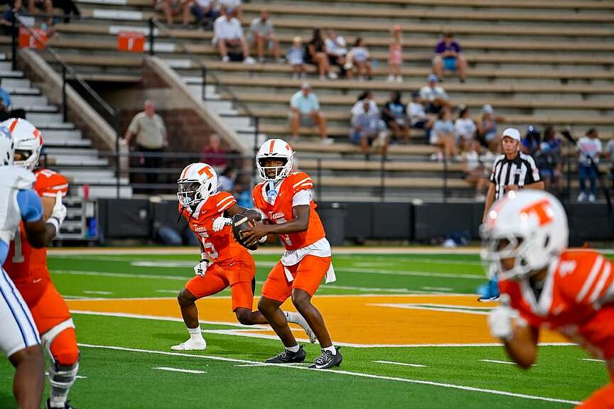 Prep Football: Gregory Thomas named Gazette Player of the Week