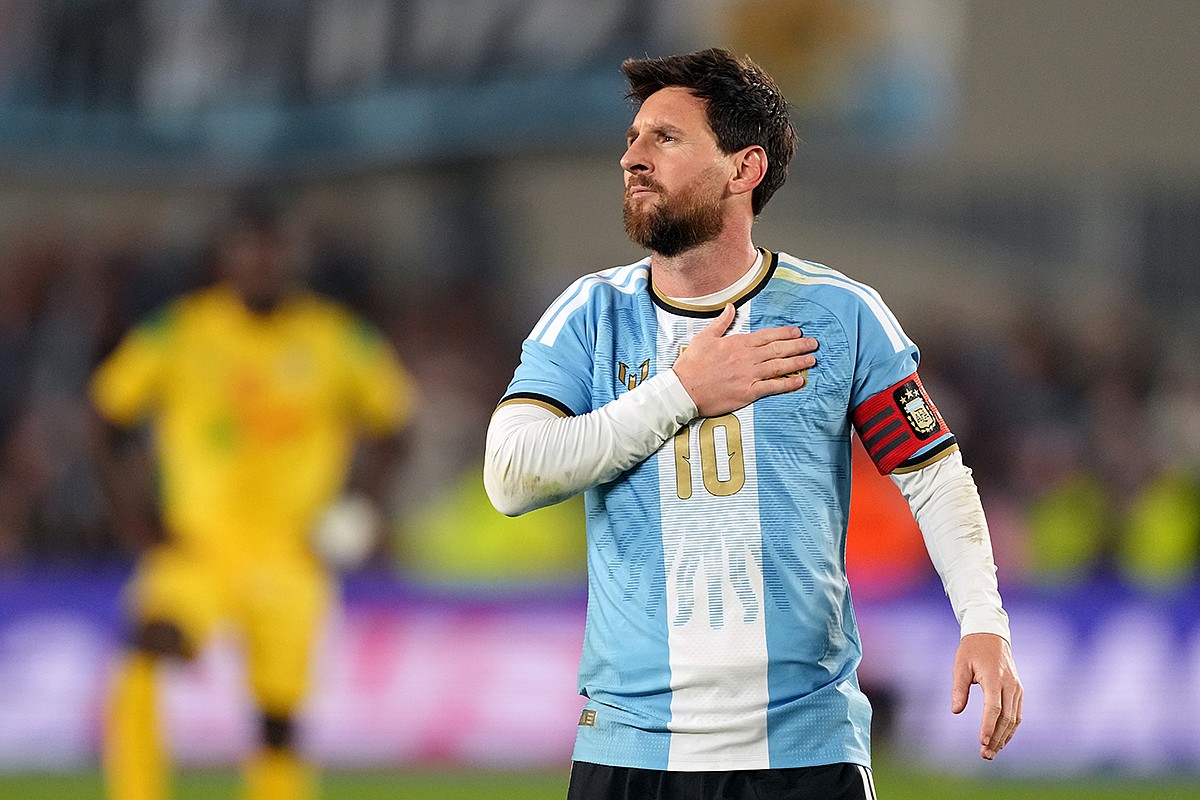Lionel Messi has goal, two assists in farewell match with Argentina ...
