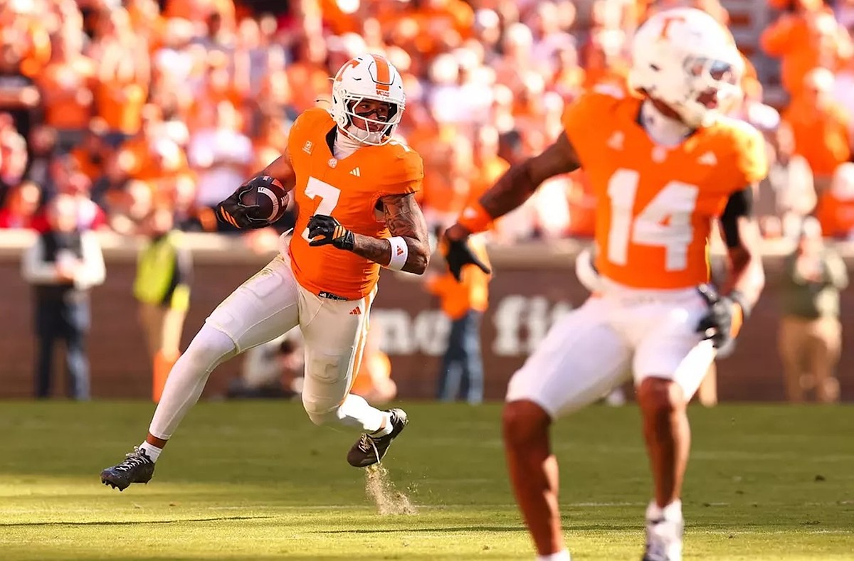 Block People Paper Beamer on Vols receivers: ‘It’s like they are trying to kill people ...
