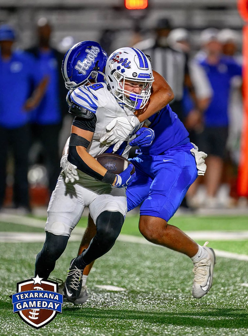 Prep Football: Hooks, Redwater earn crucial wins in District 9-3A ...