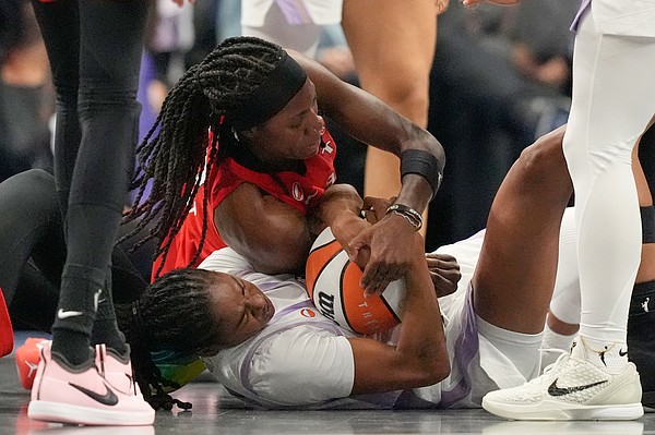 Gray scores 23 points to help hot-shooting Dream beat Valkyries 80-69 to force Game 7 of WNBA Finals | Arkansas Democrat Gazette