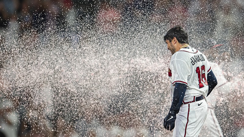 Astros climb back into World Series, rally by Braves in Game 5