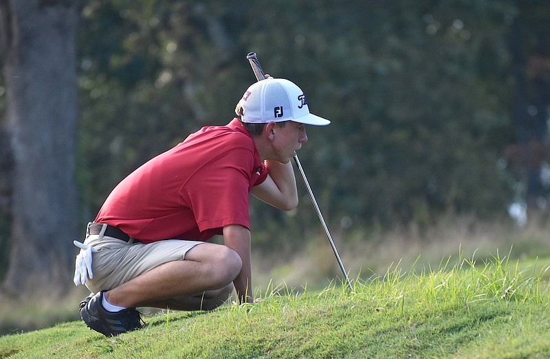 Staff file photo by Patrick MacCoon / Signal Mountain golfer Peyton Ogle has the program’s single-round scoring record, three team state championships and a City Prep individual title in hand as he blisters through his senior season.
