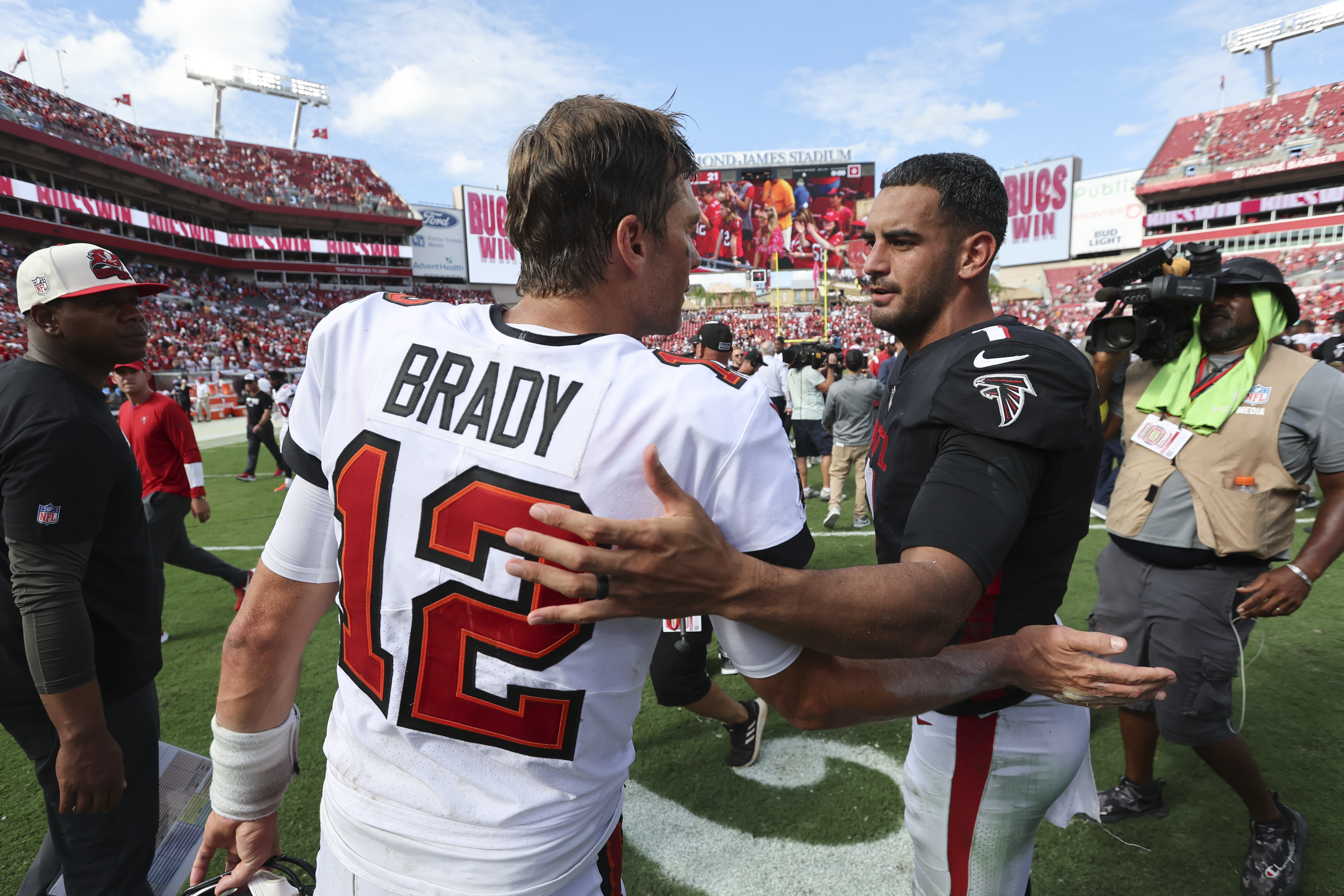 Marcus Mariota leads Atlanta Falcons back to win column