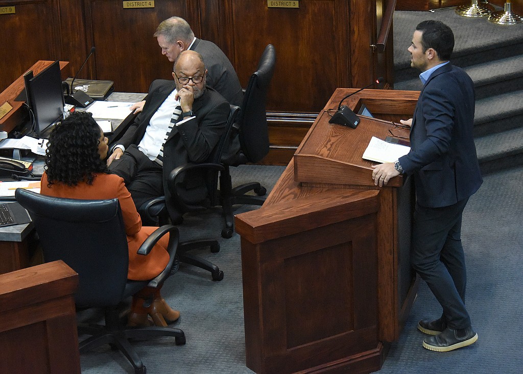 Opinion: Our own constitutional crisis unfolds in Hamilton County ...