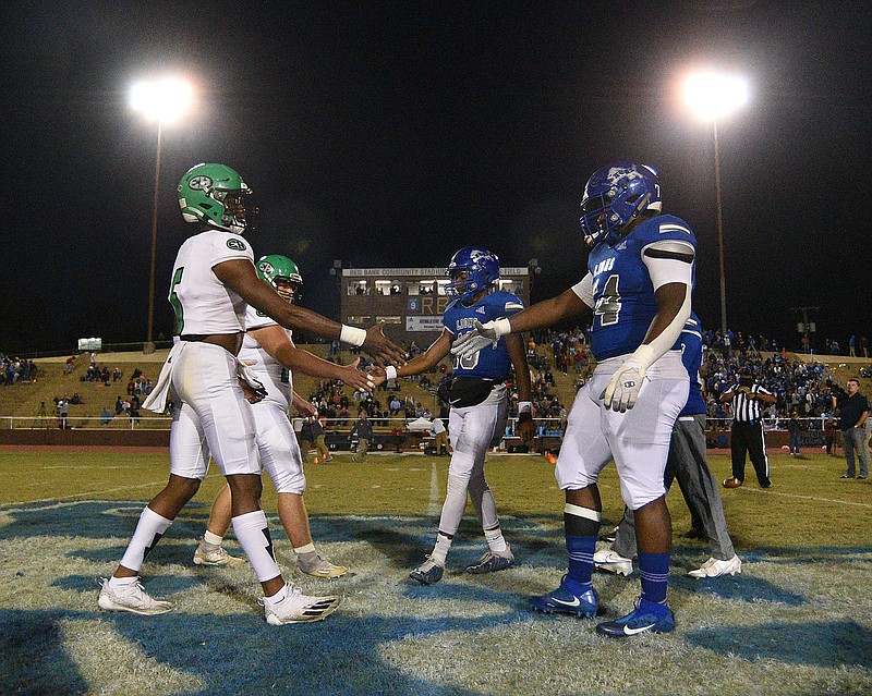 East Hamilton hosts Red Bank in battle for Region 34A football crown