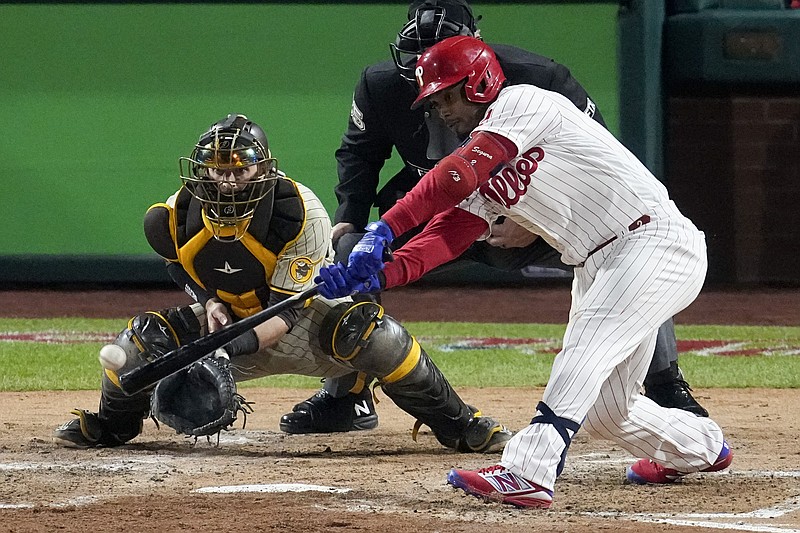 Phillies bounce back at home for NLCS edge vs. Padres