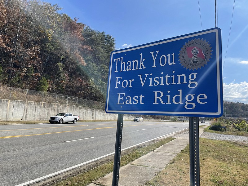 Staff photo by Dave Flessner / East Ridge, which bills itself as the gateway to Tennessee from those traveling north on Interstate 75, thanks motorists for visiting the city on a sign on Highway 41 at the Georgia border.