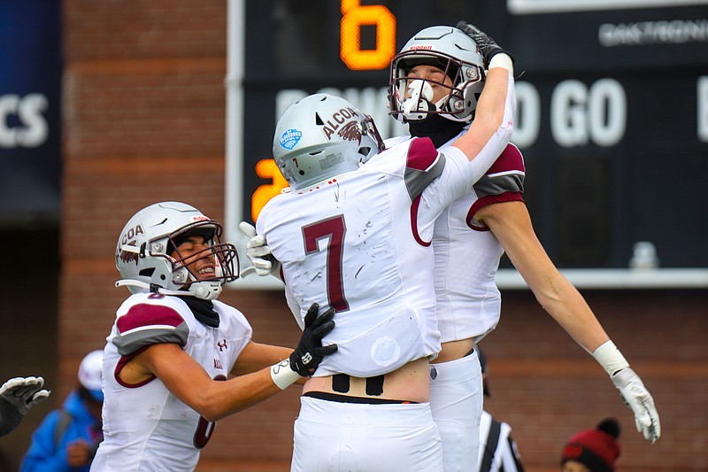 BlueCross Bowl roundup 3A champ Alcoa sets record with eighth title in