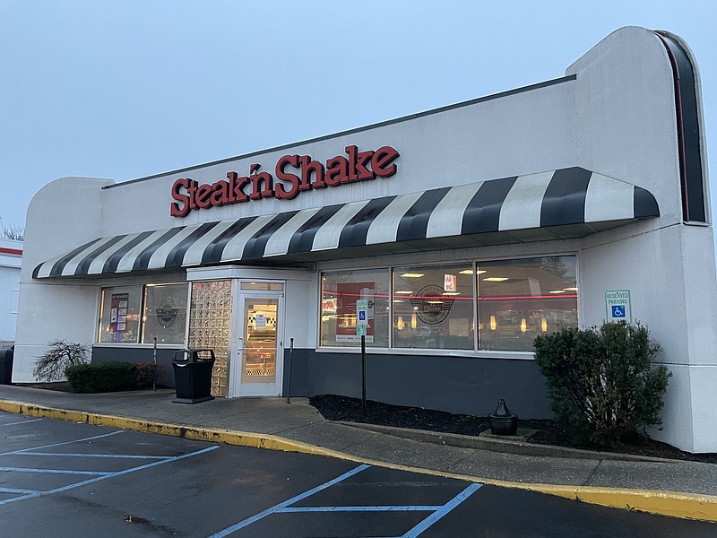 Photo by Dave Flessner / The Steak N Shake in Hixson has closed after 26 years.