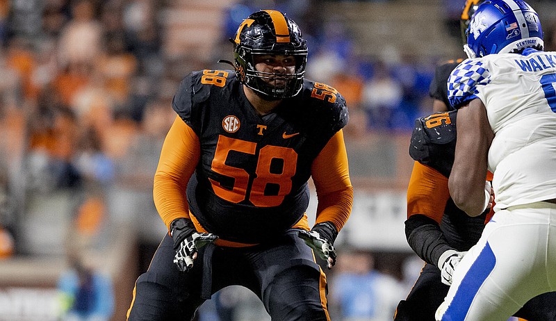 Tennessee Athletics photo by Andrew Ferguson / Senior right tackle Darnell Wright played 829 snaps during Tennessee’s 10-2 regular season without allowing a sack.