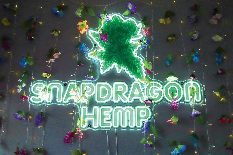 Photography by Olivia Ross / Snapdragon Hemp