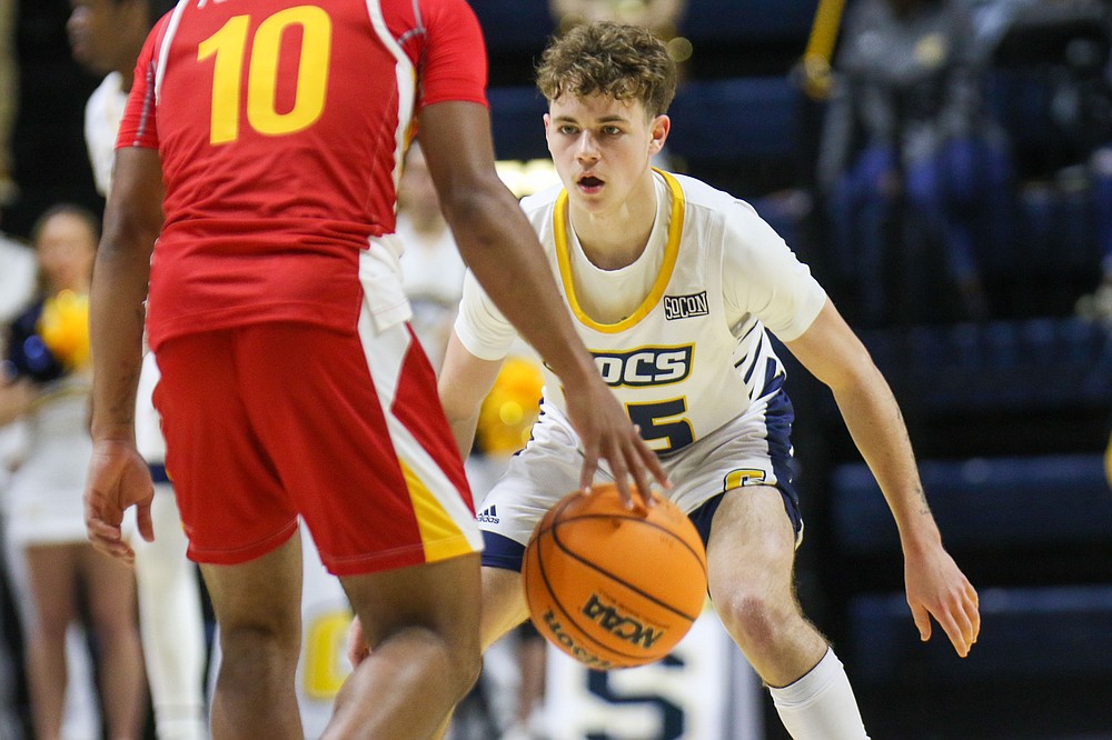 UTC vs. VMI men's basketball on Jan. 7, 2023 Chattanooga Times Free Press