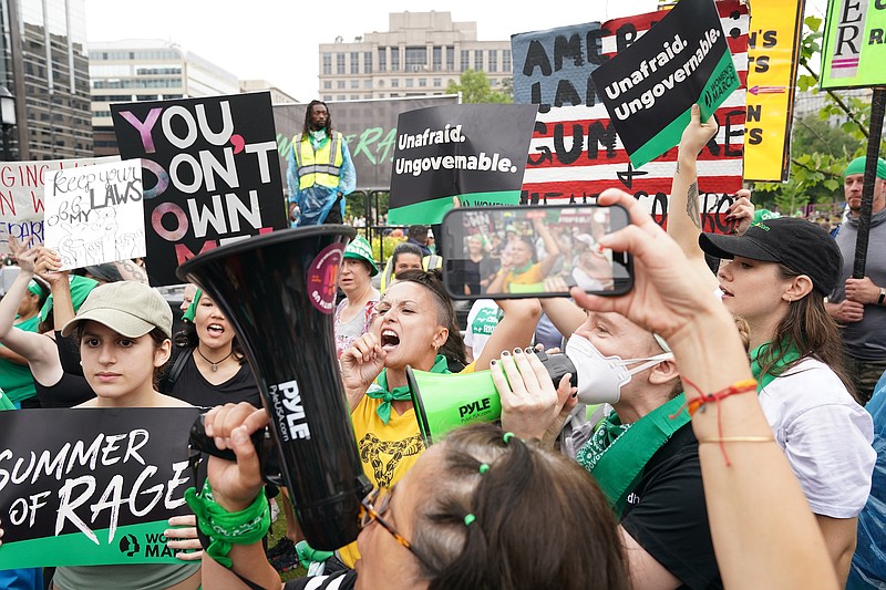 File photo/Shuran Huang/The New York Times / Demonstrators participate in a Women’s March rally in front of the White House in Washington, on July 9, 2022. More than a thousand protesters gathered in front of the White House to urge President Biden to take more action to protect abortion rights at the federal level.